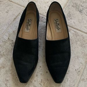 Beautiful black suede booties